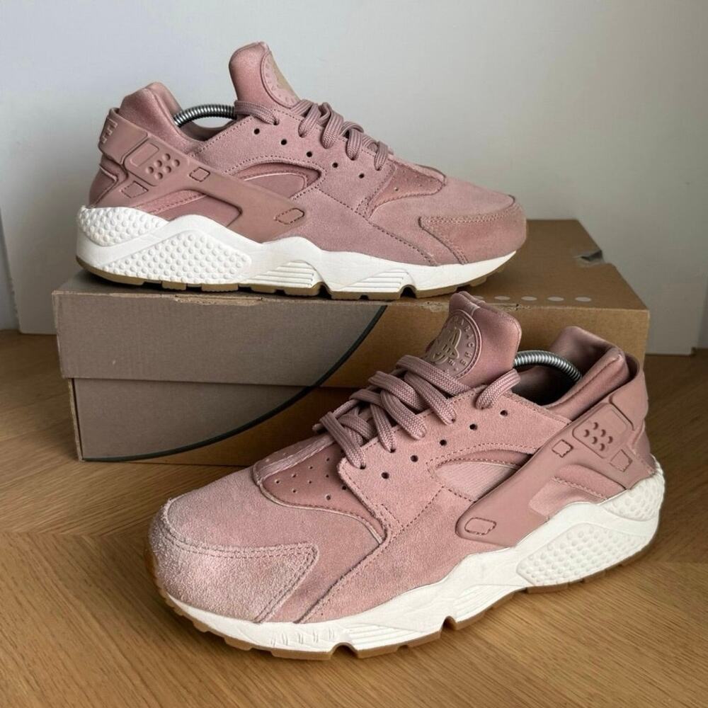 Nike Air Huarache Run ‘Particle Pink’ Suede Women Sneakers - SZ 9.5